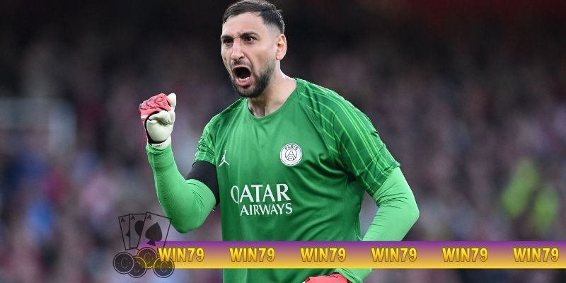 3 gương mặt cầu thủ có sải tay dài nhất