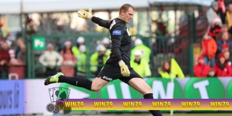 Kristof Van Hout - Cầu thủ cao trên 2m